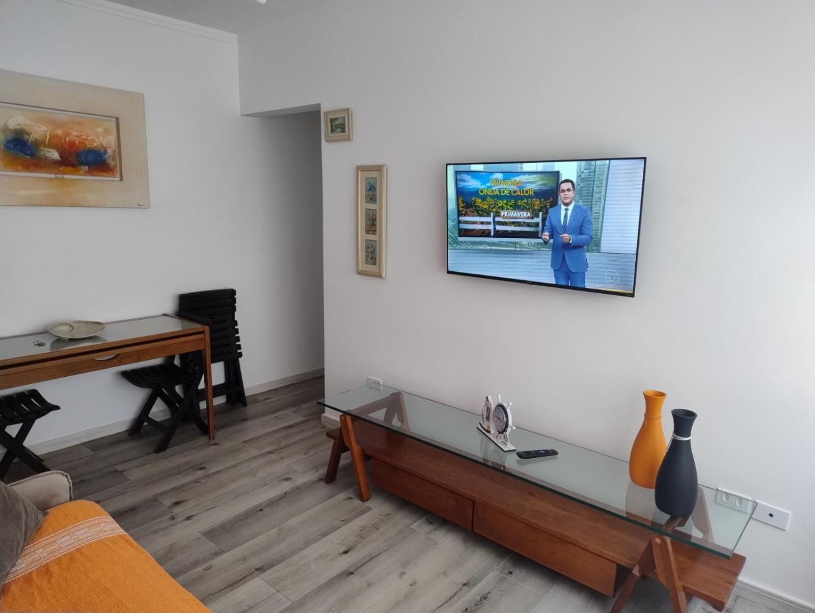 גוארויה Apto 1 Dorm Entre Praias Do Tombo E Asturias! מראה חיצוני תמונה