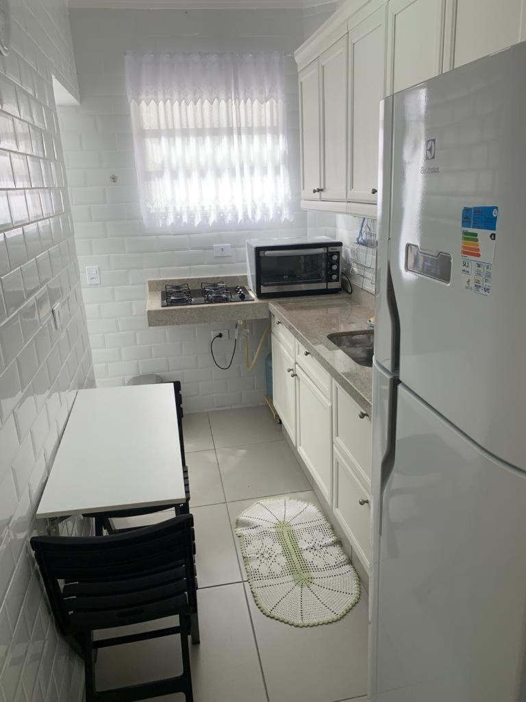 גוארויה Apto 1 Dorm Entre Praias Do Tombo E Asturias! מראה חיצוני תמונה